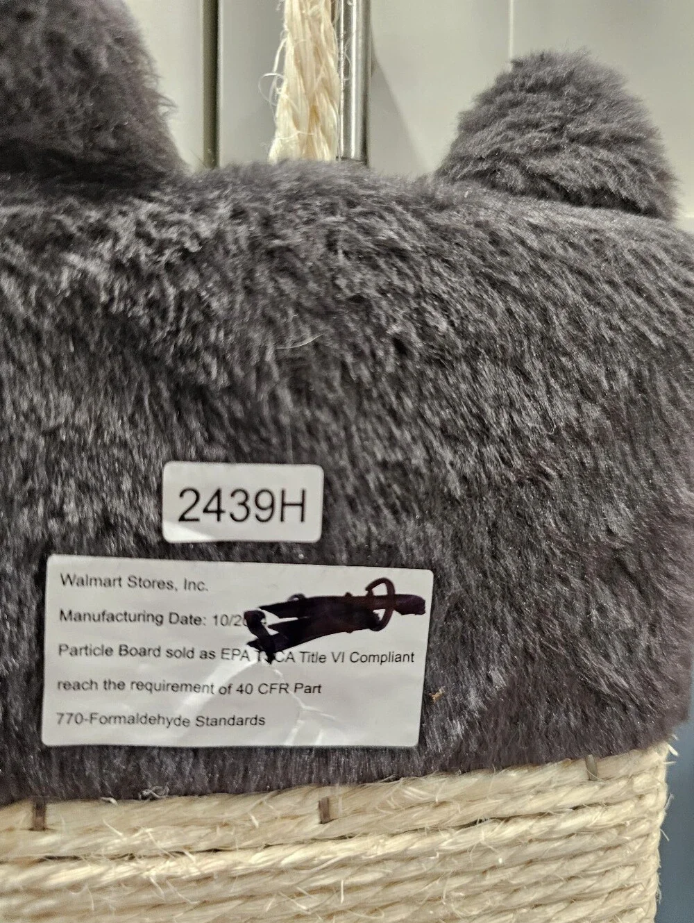 Unbranded Gray & Cream Cat Sisal Scratcher - Hanging Plush Cat Design Brand New